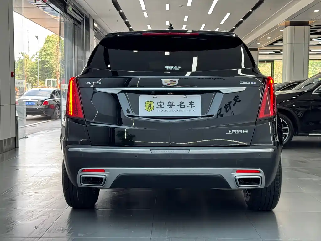 Cadillac XT5 — фото 4