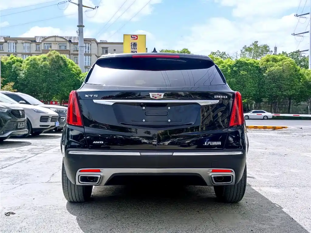 Cadillac XT5 — фото 5