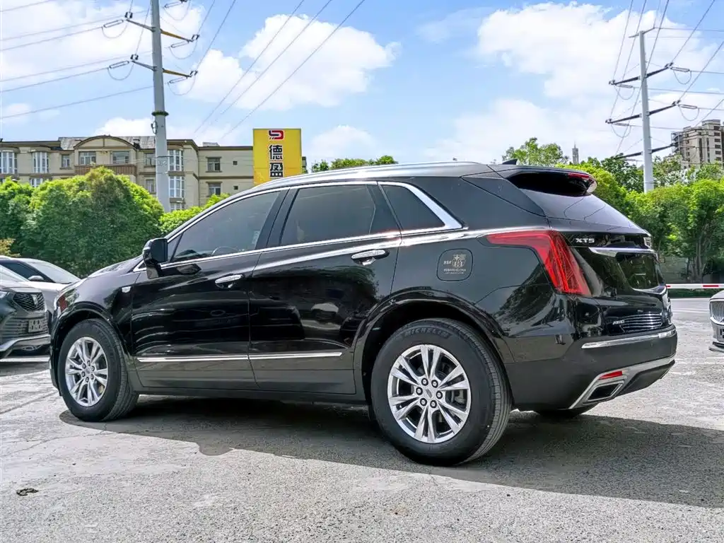 Cadillac XT5 — фото 6