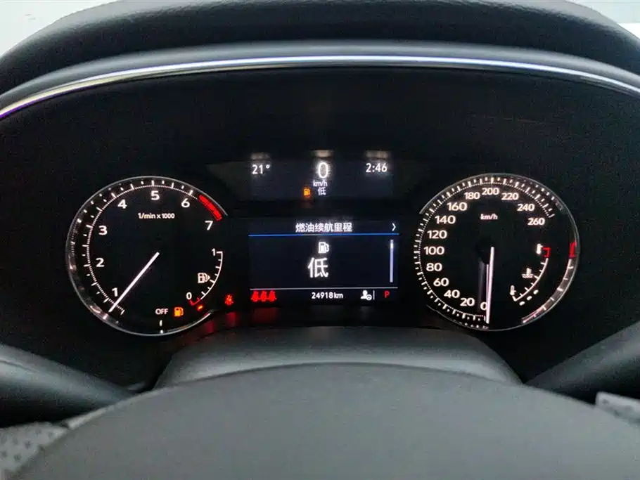 Cadillac CT5 — фото 14
