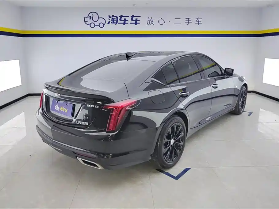 Cadillac CT5 — фото 3