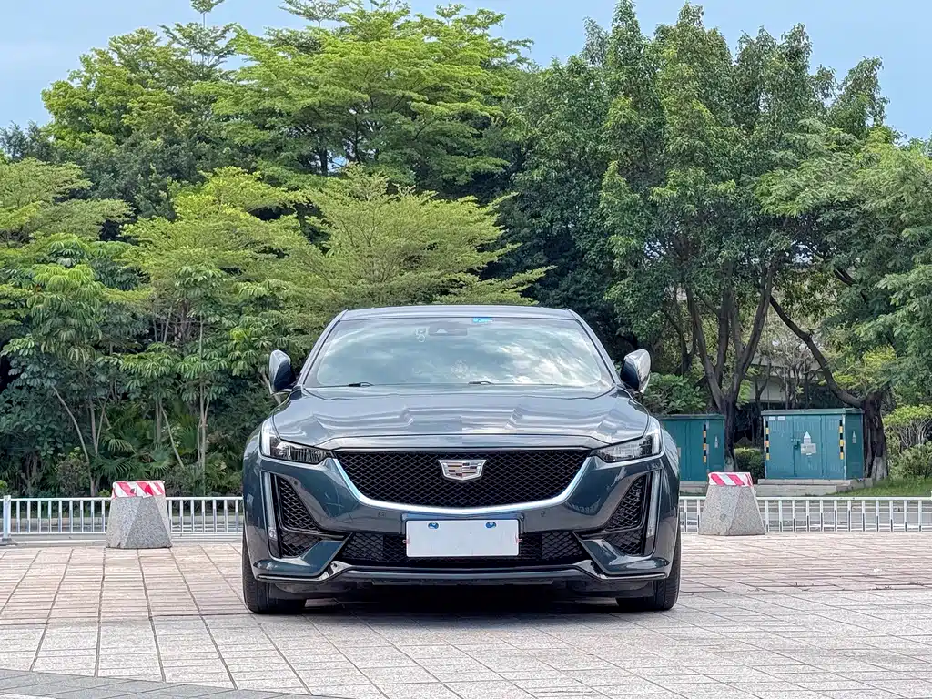 Cadillac CT5 — фото 2