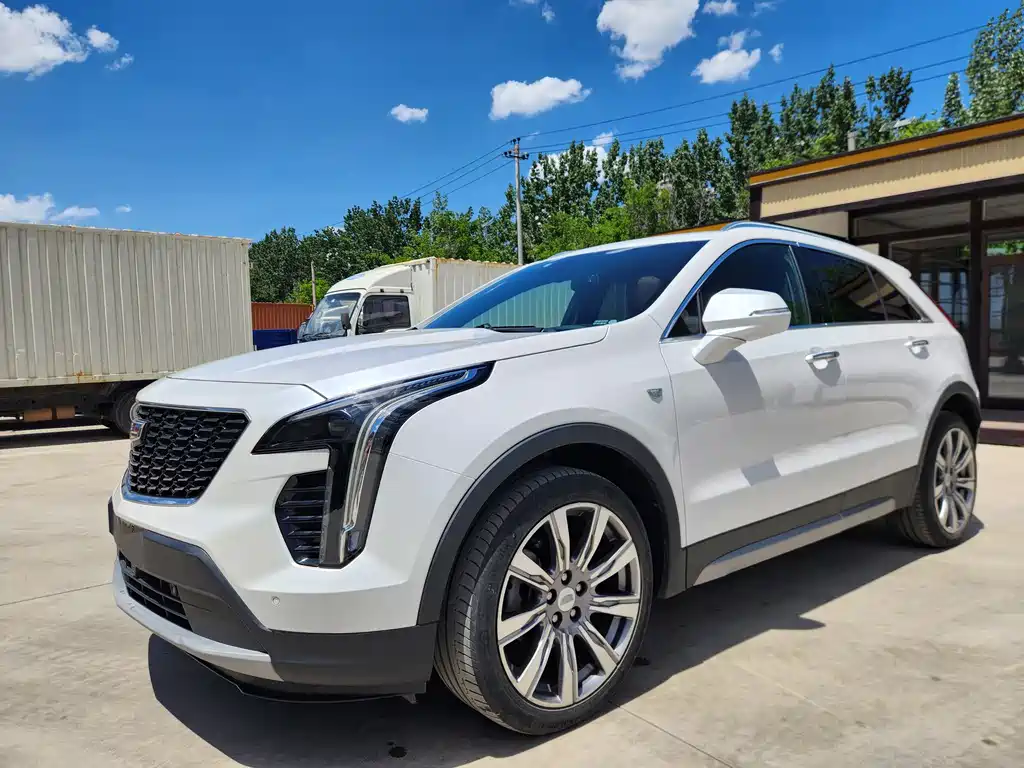 Cadillac XT4 — фото 3
