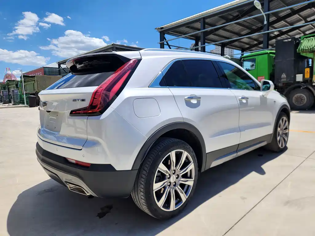 Cadillac XT4 — фото 4