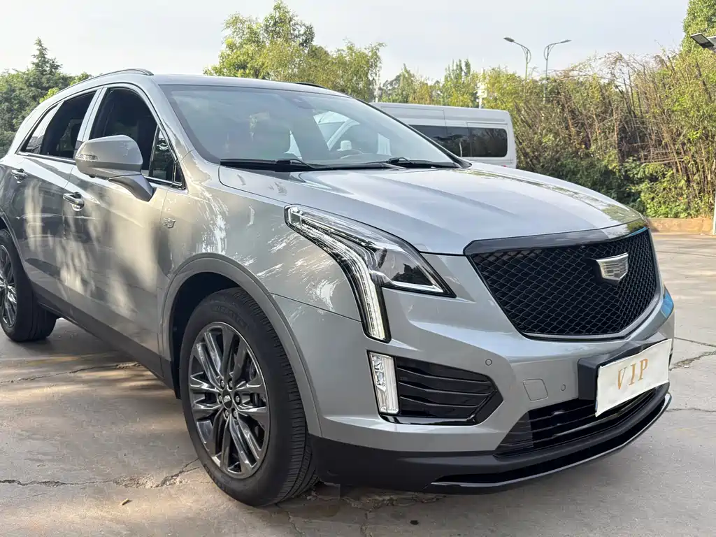Cadillac XT5 — фото 20