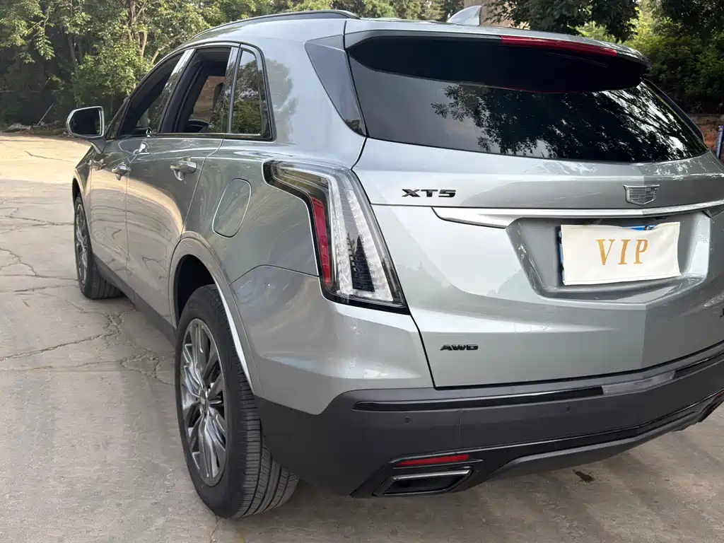 Cadillac XT5 — фото 9
