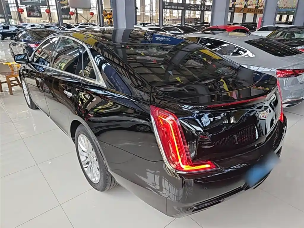 Cadillac XTS — фото 5