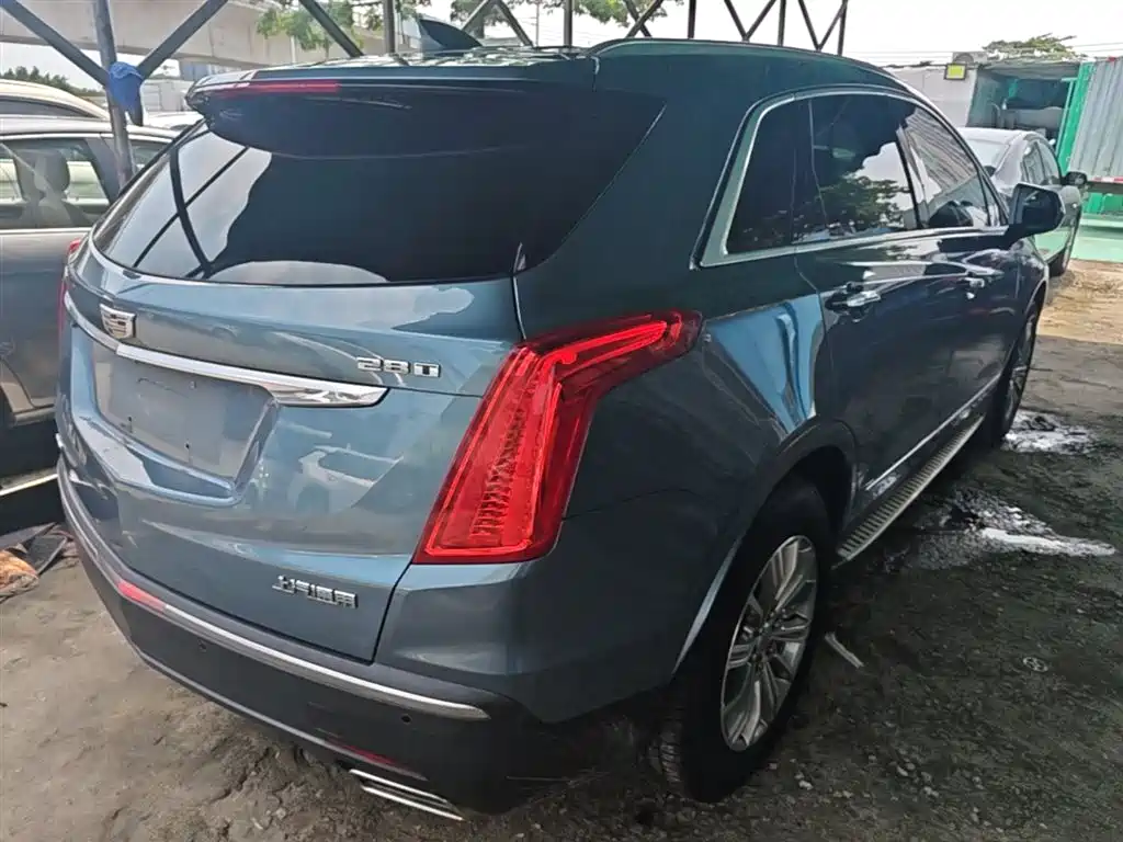 Cadillac XT5 — фото 7