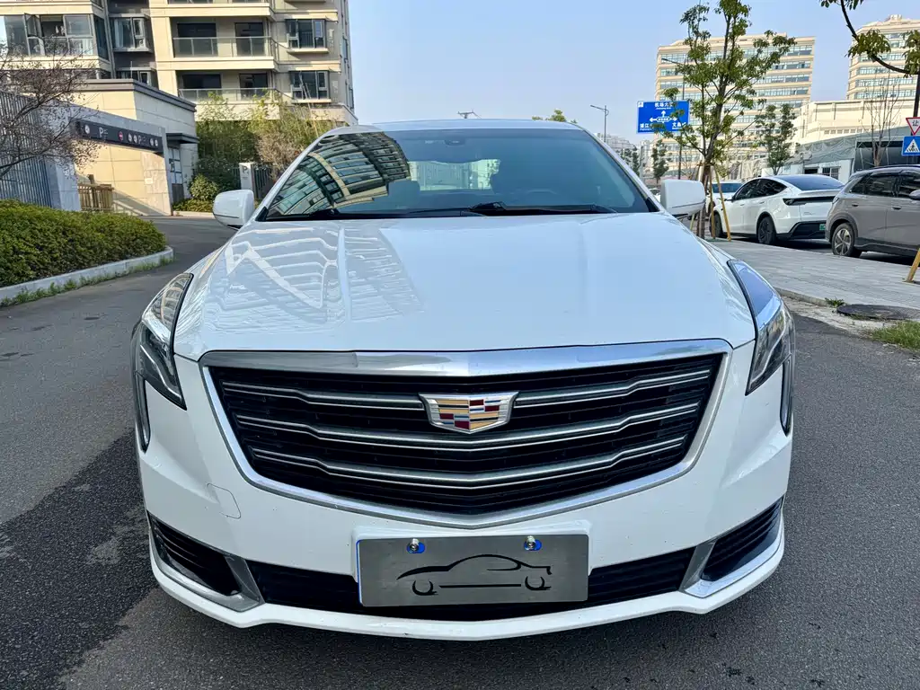 Cadillac XTS — фото 2