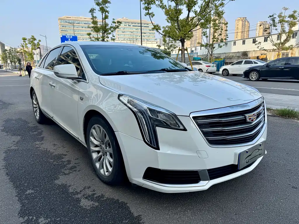 Cadillac XTS — фото 3