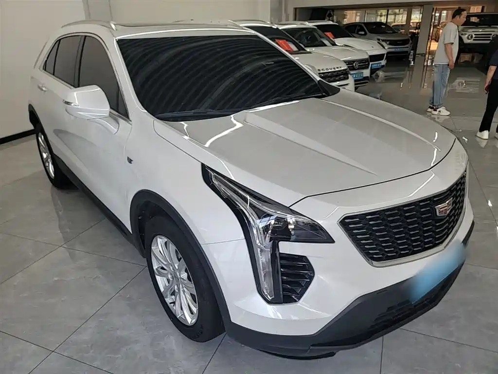 Cadillac XT4 — фото 4