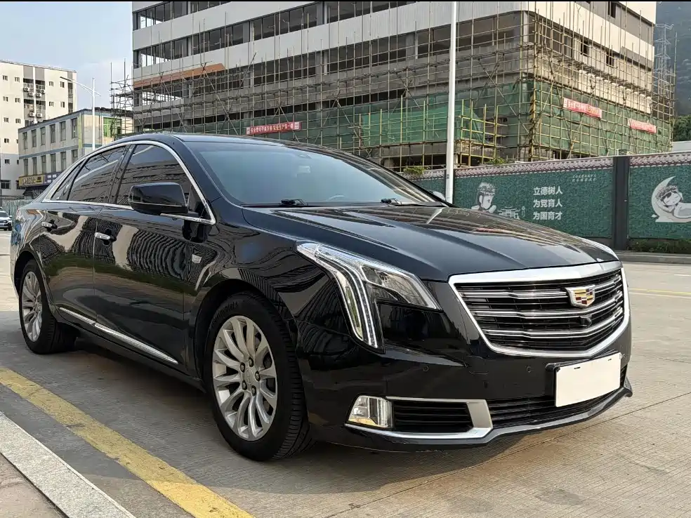 Cadillac XTS — фото 3