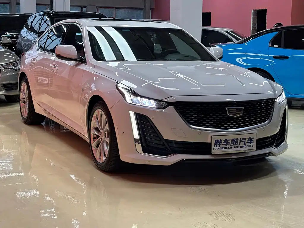 Cadillac CT5 — фото 3