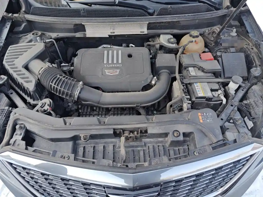Cadillac XT5 — фото 11
