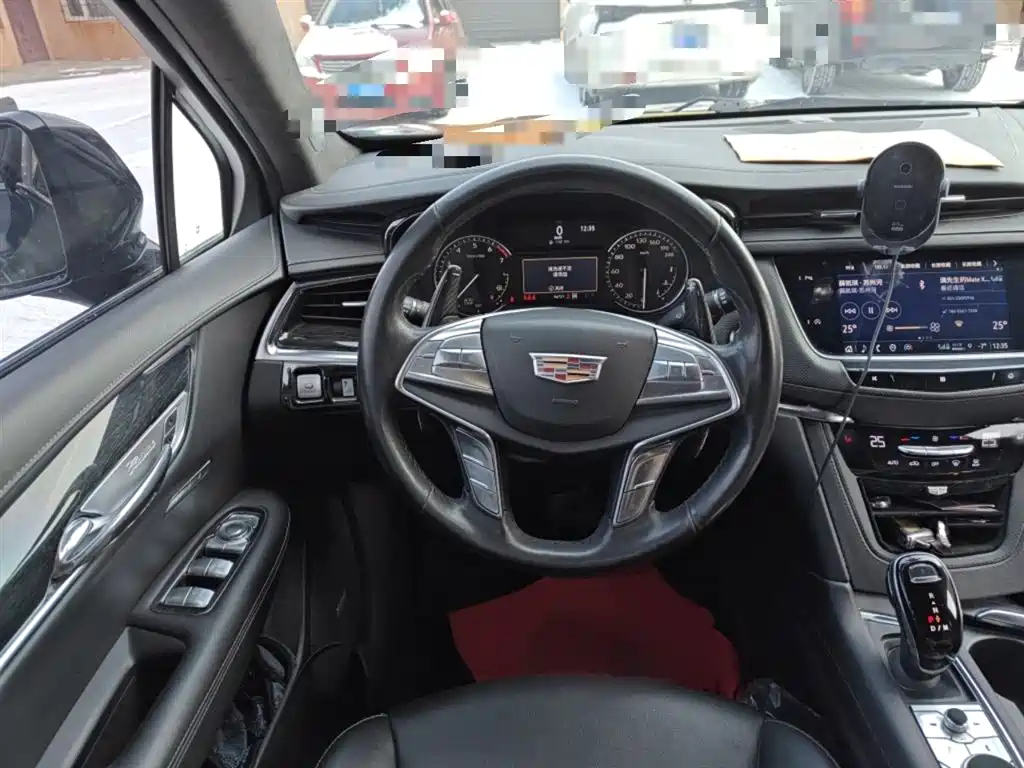 Cadillac XT5 — фото 3