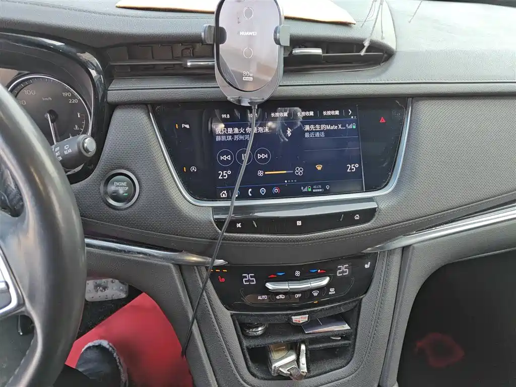 Cadillac XT5 — фото 6