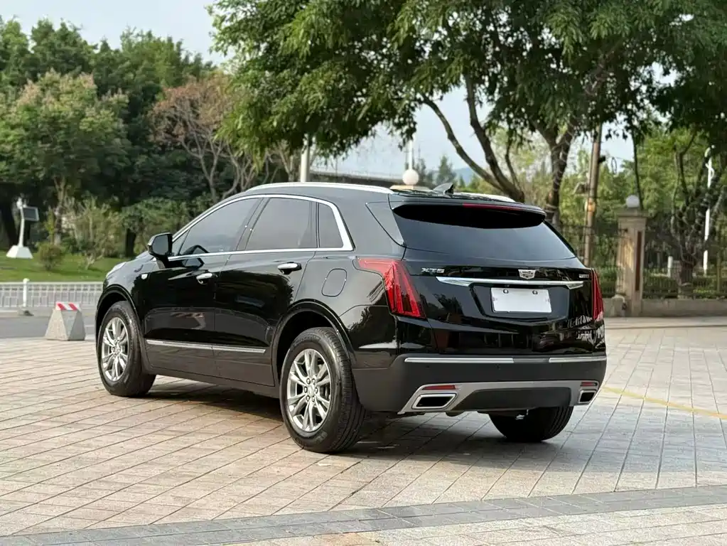 Cadillac XT5 — фото 7