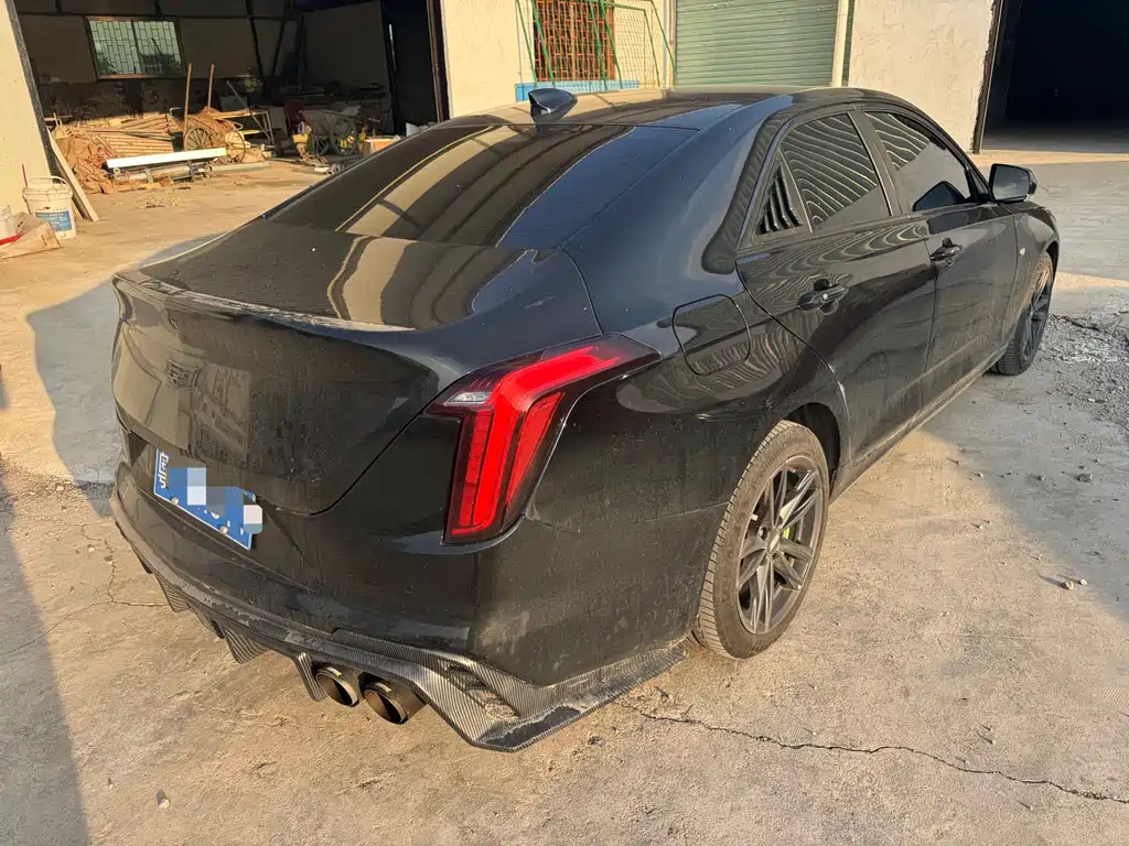 Cadillac CT4 — фото 2