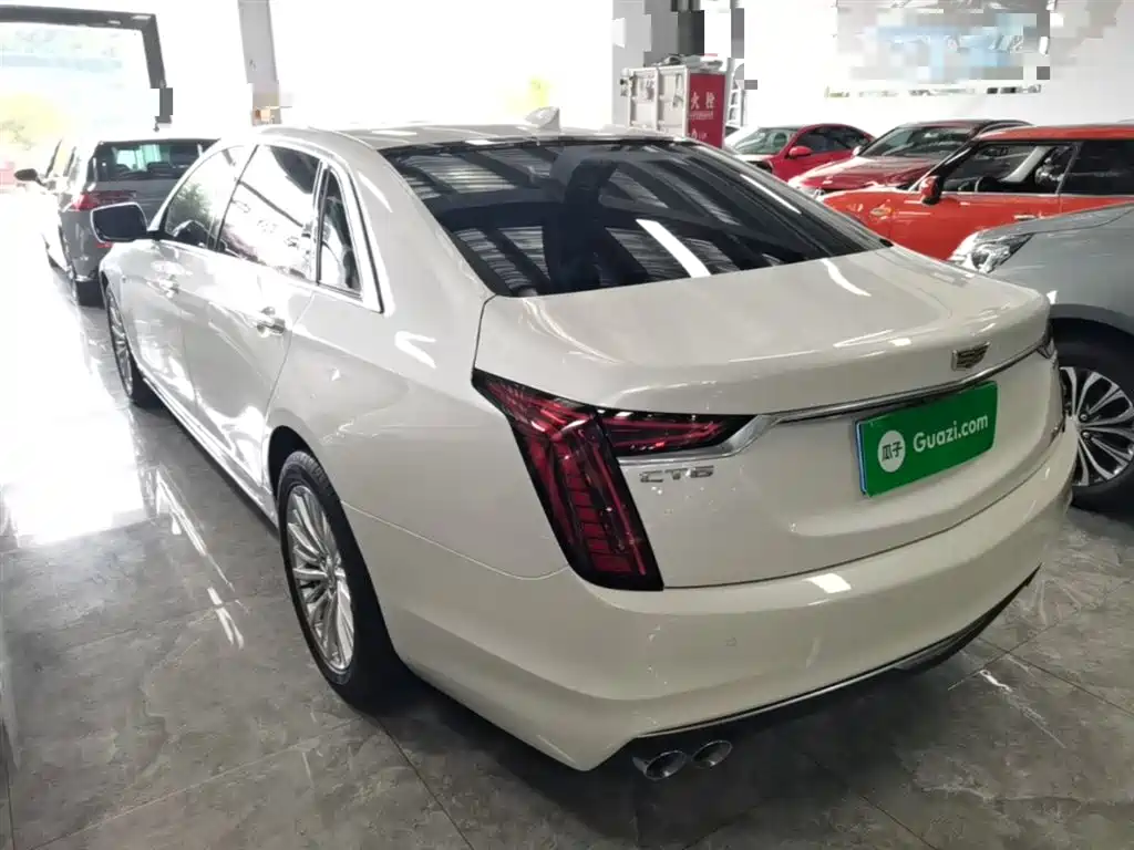 Cadillac CT6 — фото 5