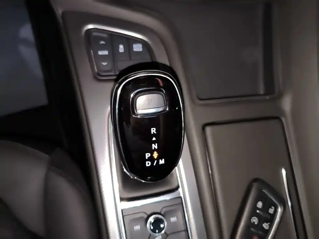 Cadillac CT5 — фото 14
