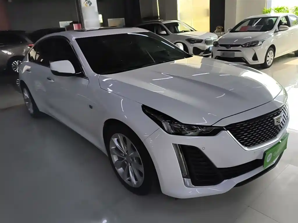 Cadillac CT5 — фото 4