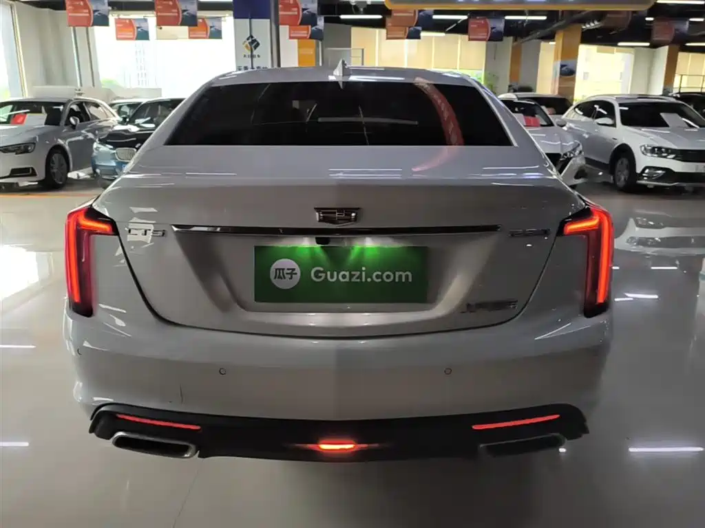 Cadillac CT5 — фото 6