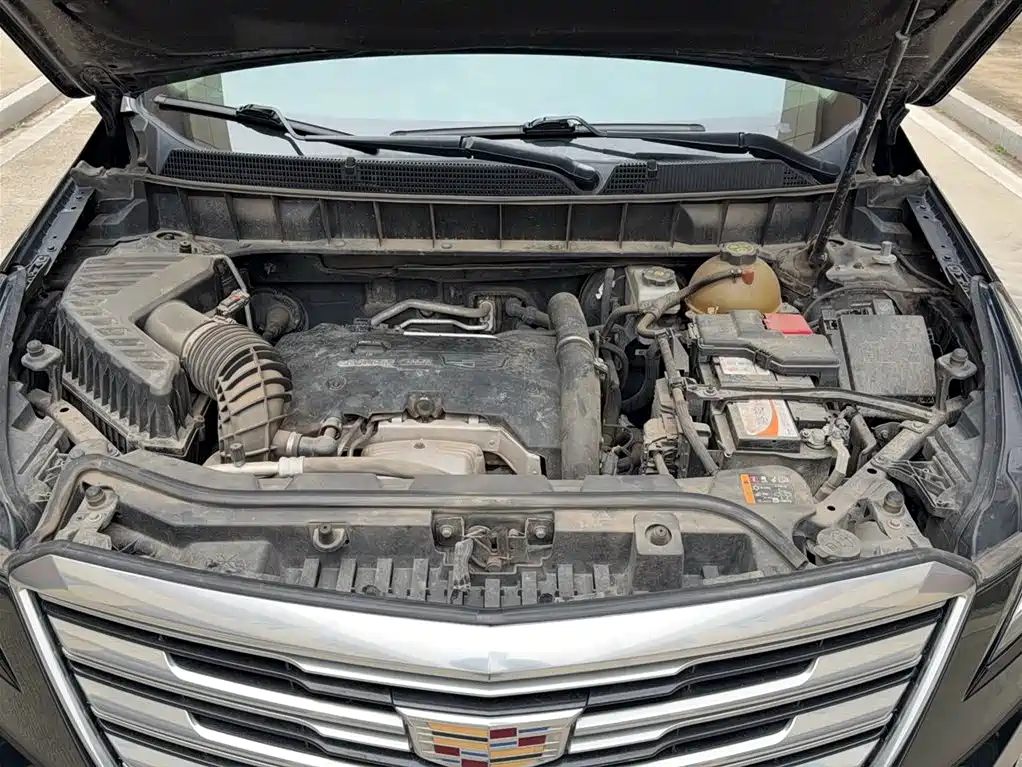Cadillac XT5 — фото 21