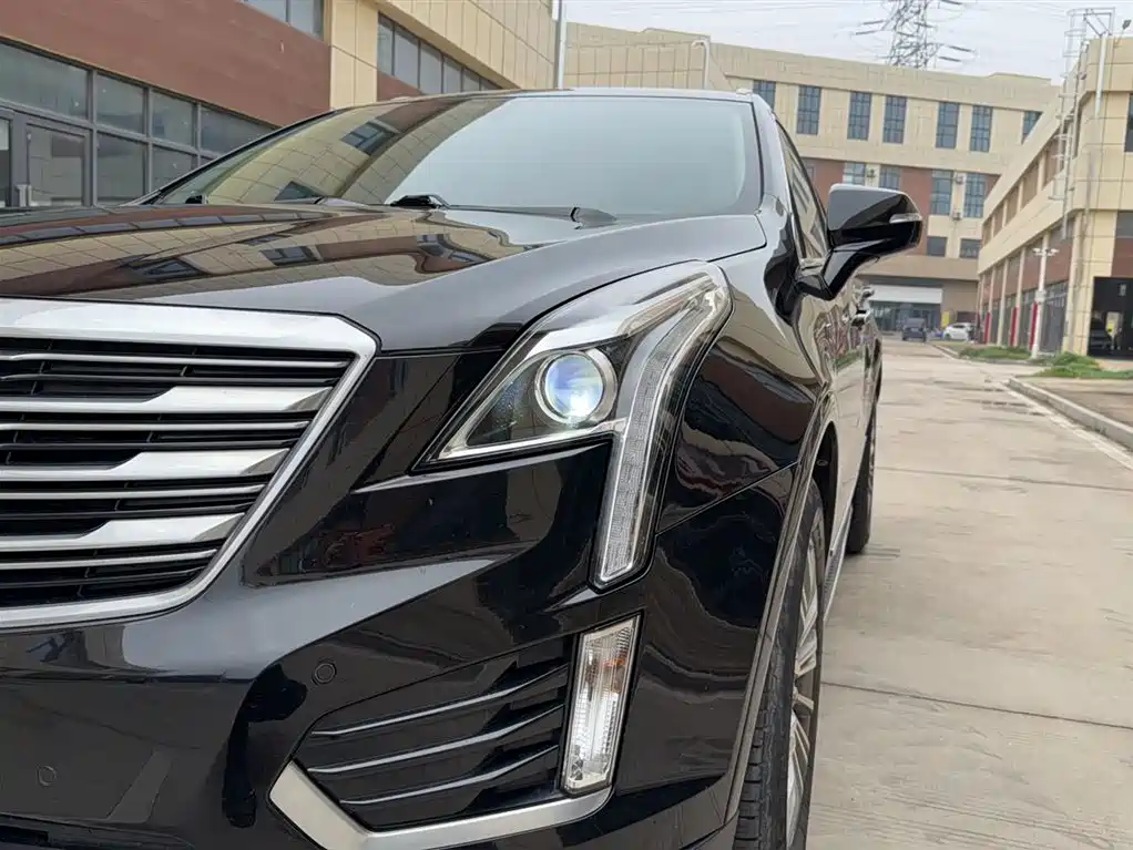Cadillac XT5 — фото 4