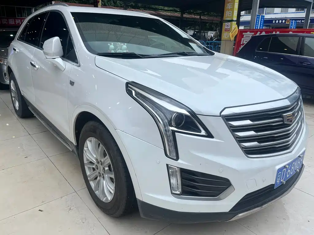 Cadillac XT5 — фото 3