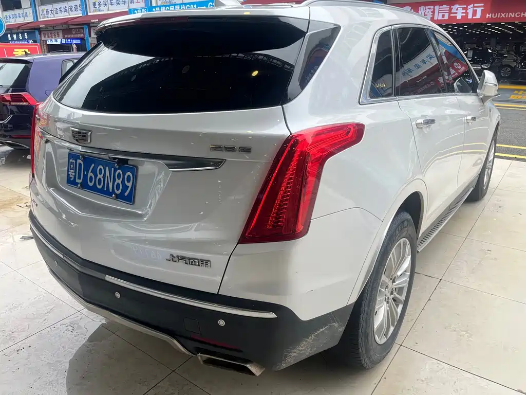 Cadillac XT5 — фото 4