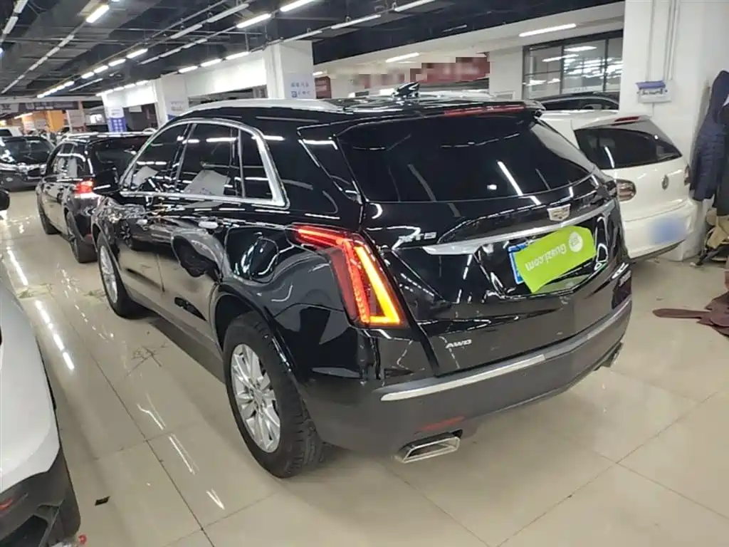 Cadillac XT5 — фото 5