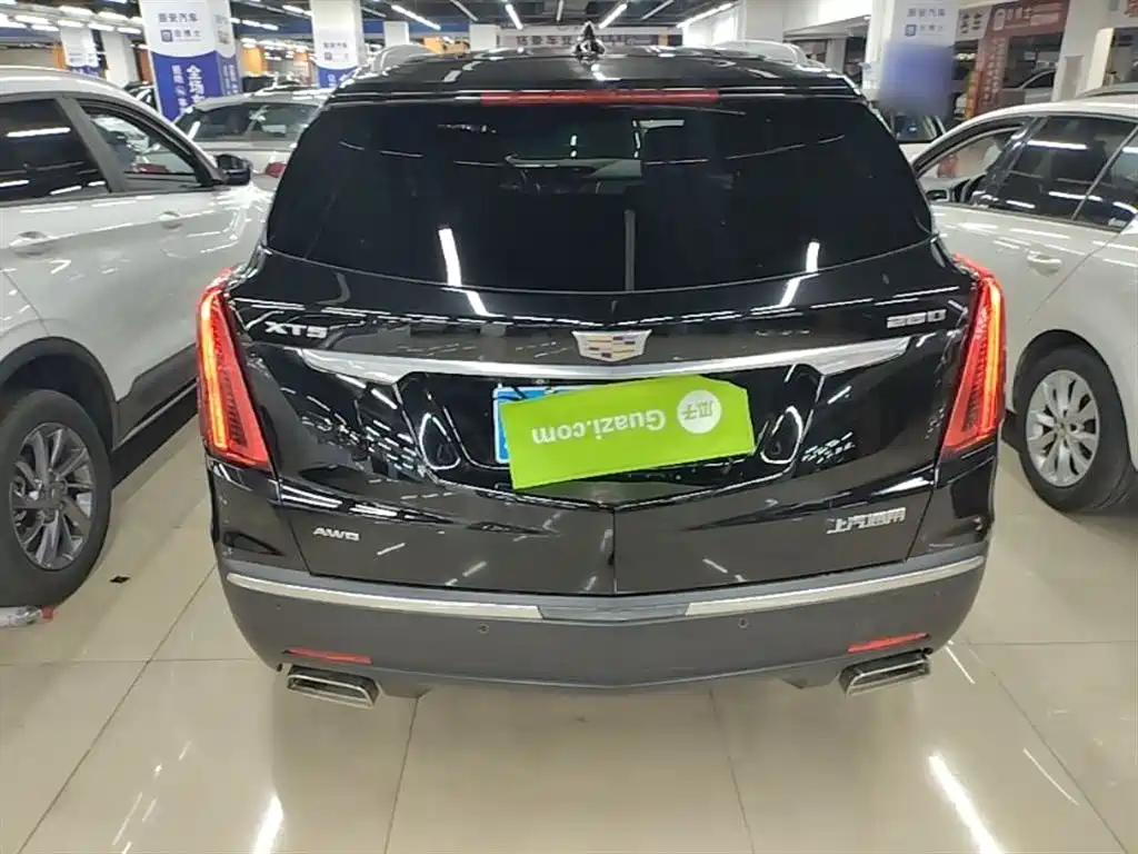 Cadillac XT5 — фото 6