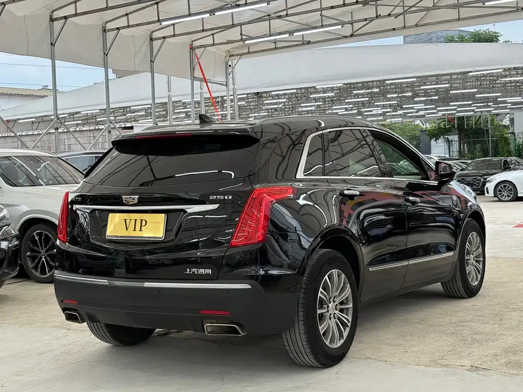 Cadillac XT5 — фото 4