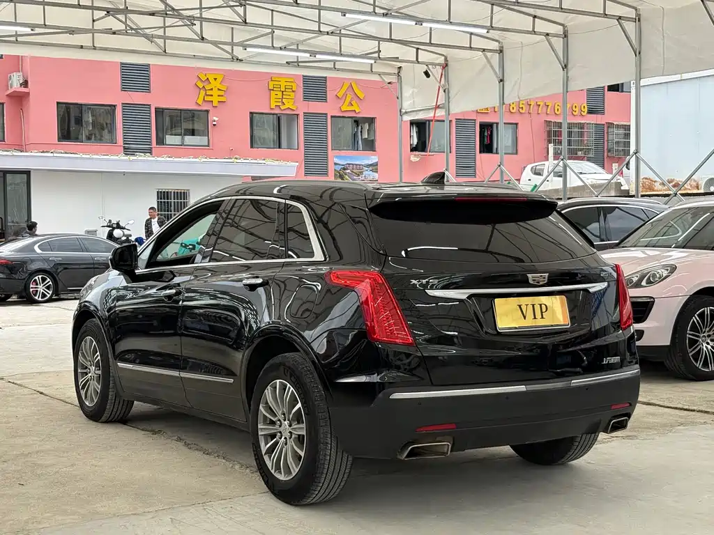 Cadillac XT5 — фото 6