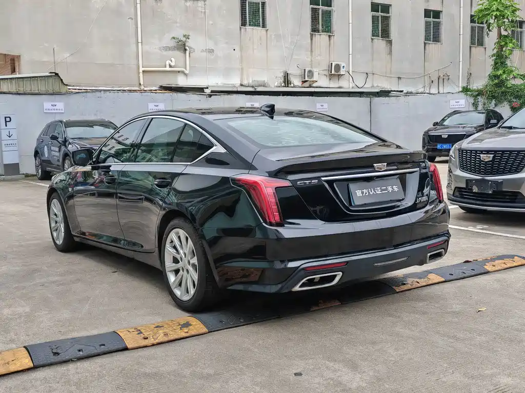 Cadillac CT5 — фото 4