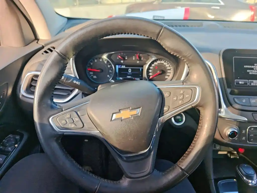 Chevrolet Equinox — фото 10