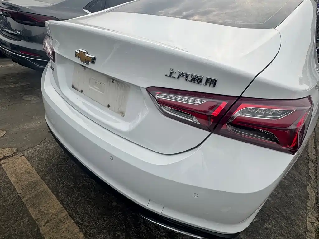 Chevrolet Malibu XL — фото 14
