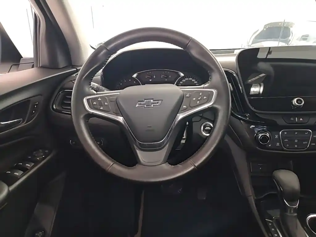 Chevrolet Equinox — фото 10