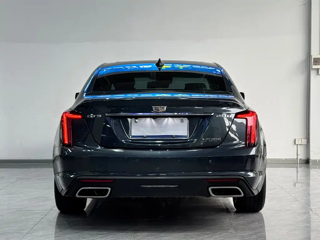 Cadillac CT5 — фото 4