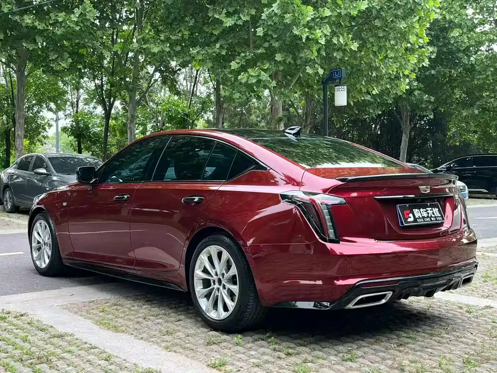 Cadillac CT5 — фото 9