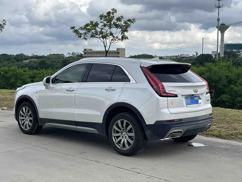 Cadillac XT4 — фото 3