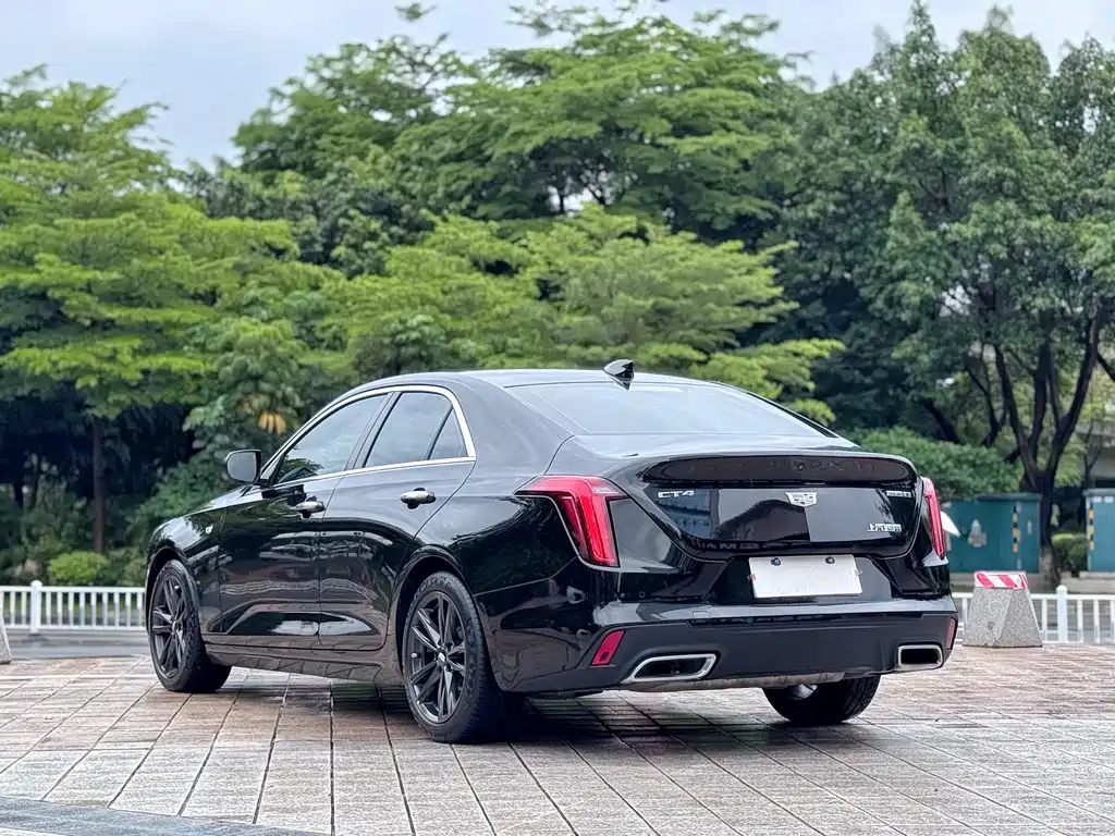 Cadillac CT4 — фото 4