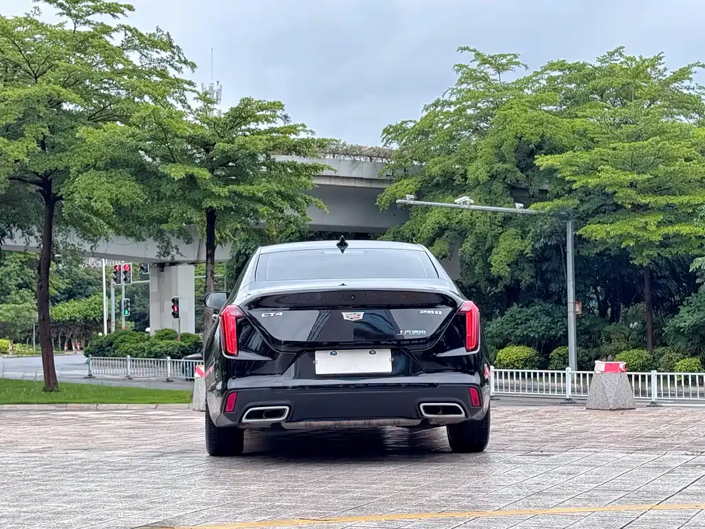 Cadillac CT4 — фото 5