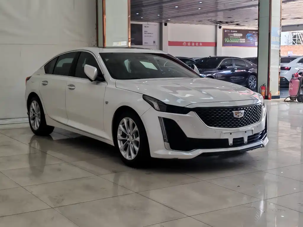 Cadillac CT5 — фото 3