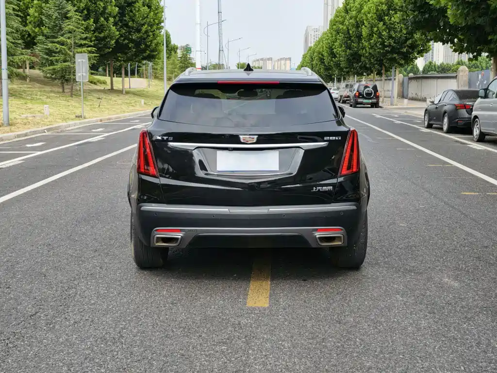 Cadillac XT5 — фото 5