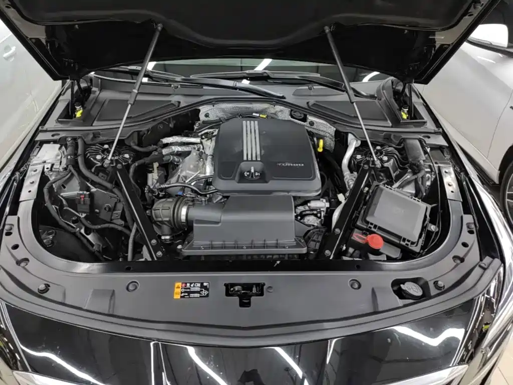 Cadillac CT6 — фото 20