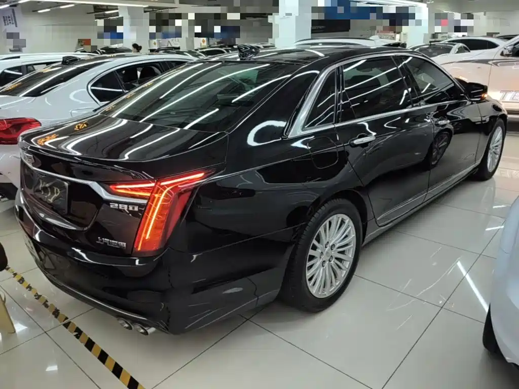 Cadillac CT6 — фото 7