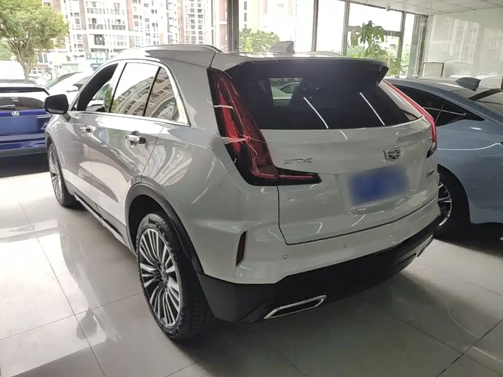 Cadillac XT4 — фото 5