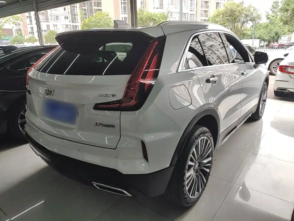 Cadillac XT4 — фото 7