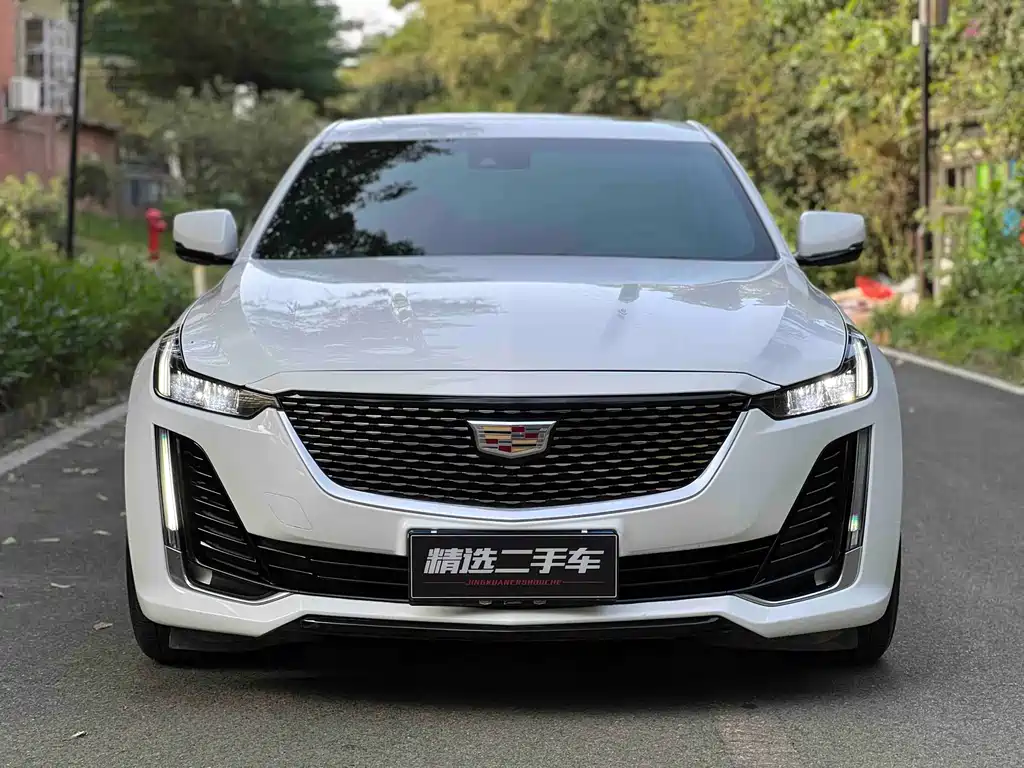 Cadillac CT5 — фото 2